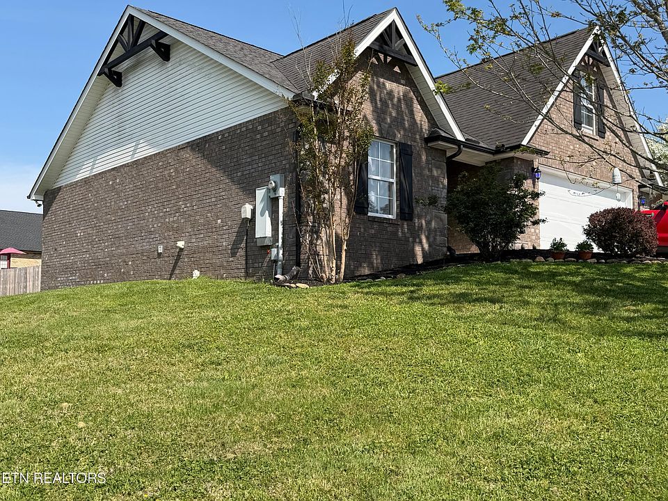 2nd image of 7715 Applecross Rd