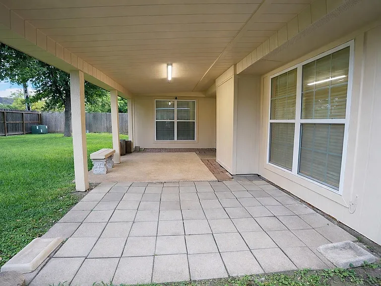3403 Honey Creek Dr — Photo 16