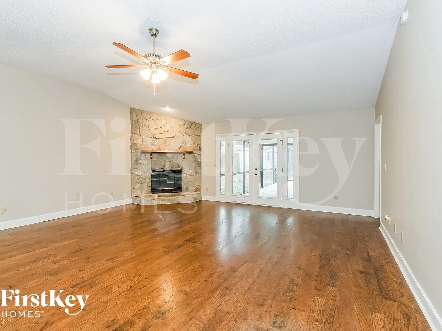4 bed, 2.0 bath, 1794 sqft, $2,680 — Photo 4