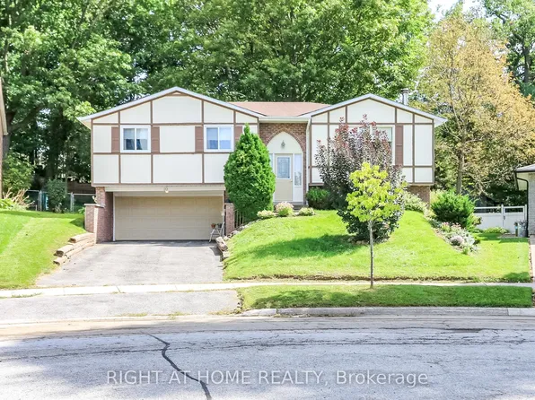 10 Campfire Ct, Barrie, ON L4M 5G9