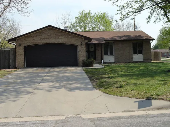 1500 N Morgantown Ave, Wichita, KS 67212