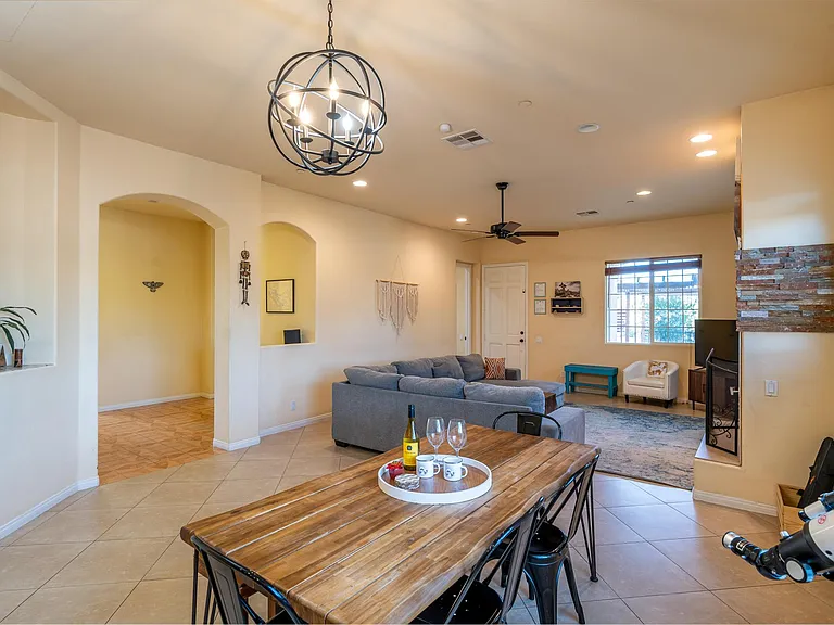 4980 Surrey Ct — Photo 19