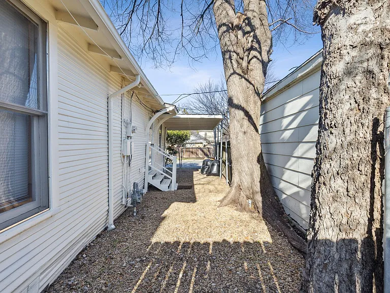 600 S Glasgow Dr — Photo 40