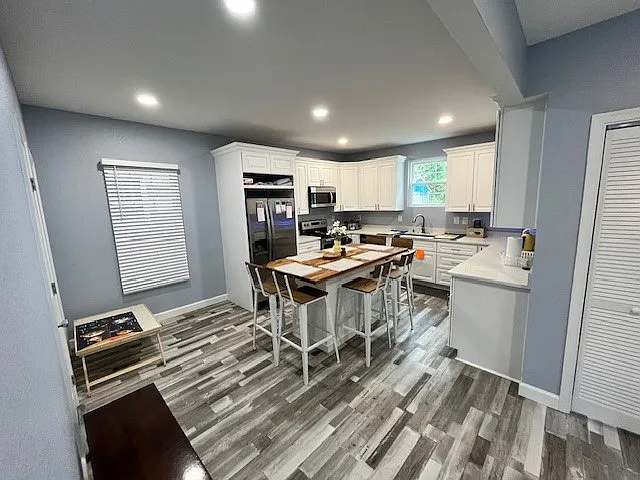 850 W 41st St — Photo 7