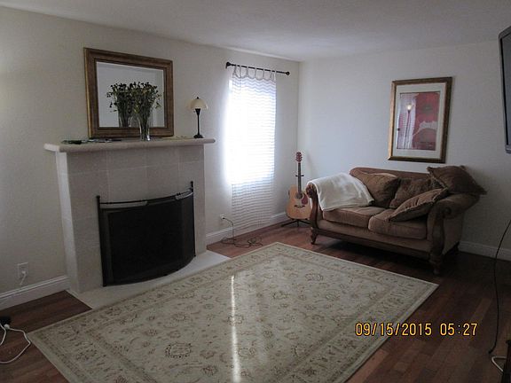3rd image of 1313 Carlton Ave