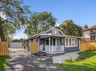 1673 Wicke Ave, Des Plaines, IL 60018