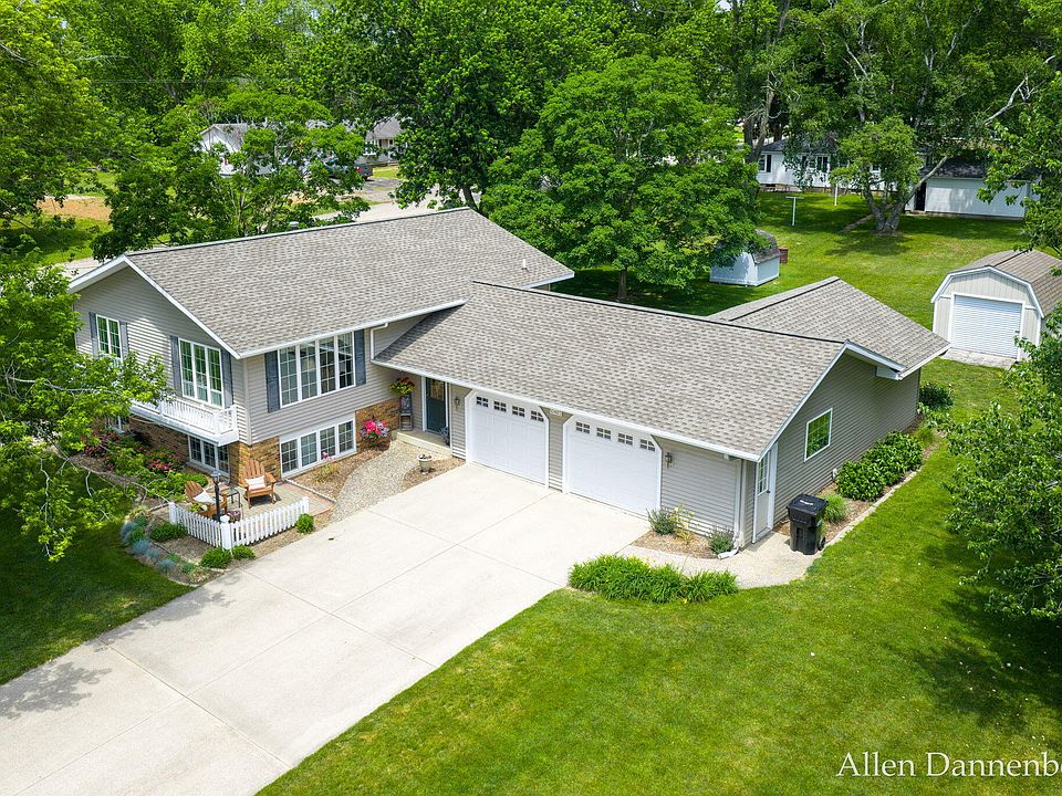 1st image of 10497 Beechnut Ln