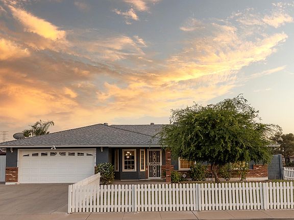 2nd image of 3905 E Garnet Cir