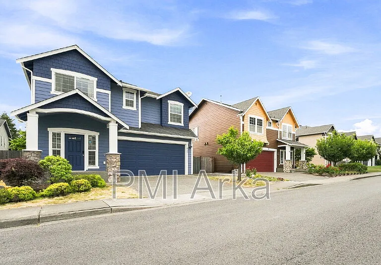633 Ilwaco Pl NE — Photo 1