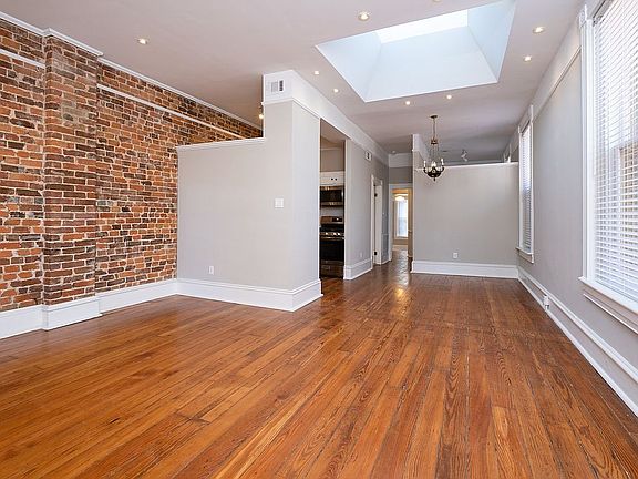 2nd image of 221 E 10th St APT A