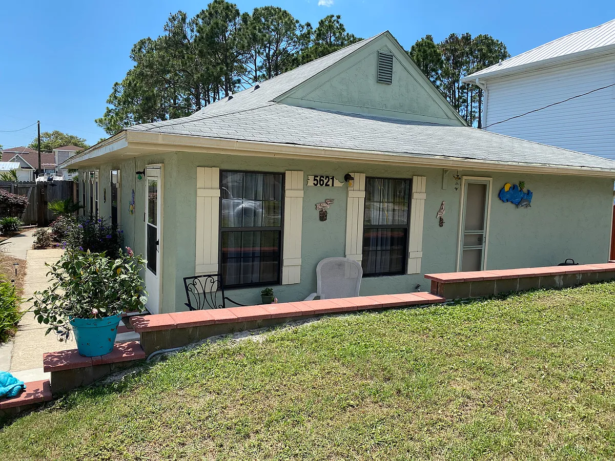 Building Photo - 5621 Hilltop Ave