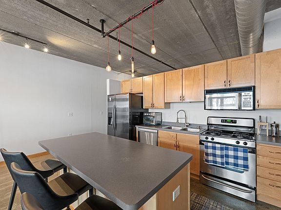 5th image of 710 N 4th St #W210
