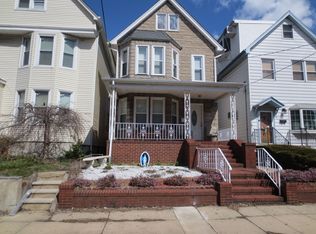 77 W 6th St, Bayonne, NJ 07002
