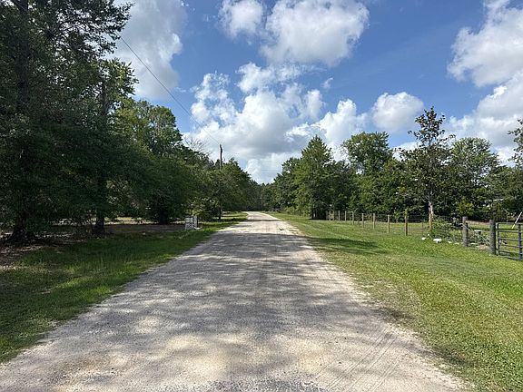 4th image of 22953 Brandon Rd
