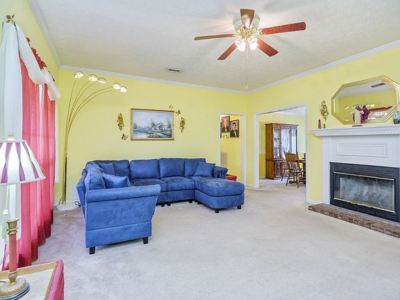 2nd image of 101 Harkness Ct