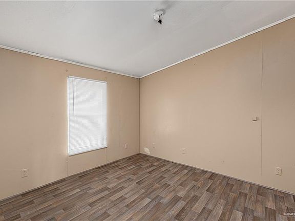 2nd image of 2711 Abraham St