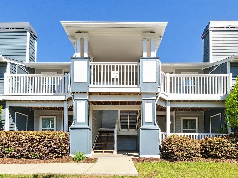Palmetto Place Apartments — Photo 1