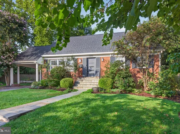 6013 Kingsford Ct, Bethesda, MD 20817