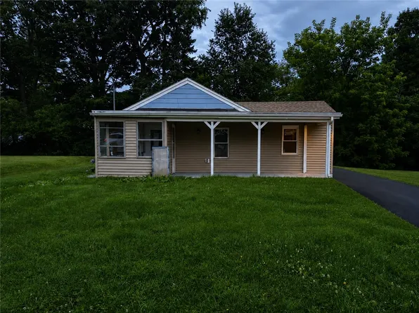 5 Woodland Ave, Cortland, NY 13045