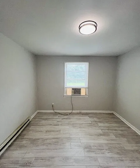 1221 Montgomery Ave — Photo 7