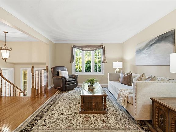 3rd image of 177 Northwood Dr