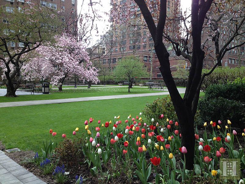 1st image of 30 W 60th St APT 12L