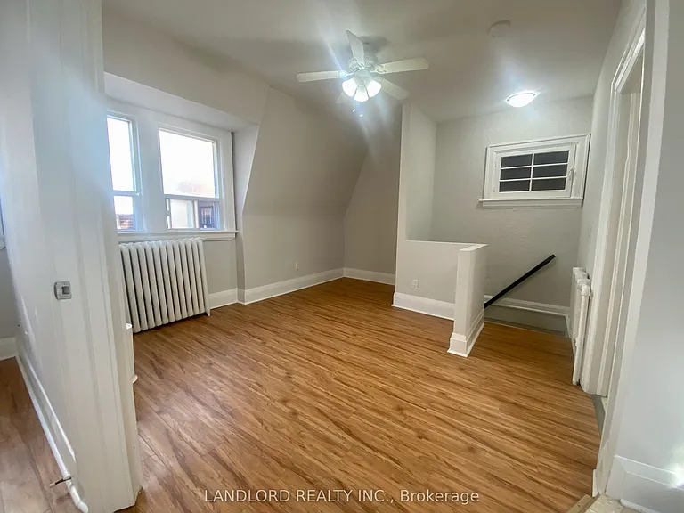 341 Saint Clair Ave W #E — Photo 10