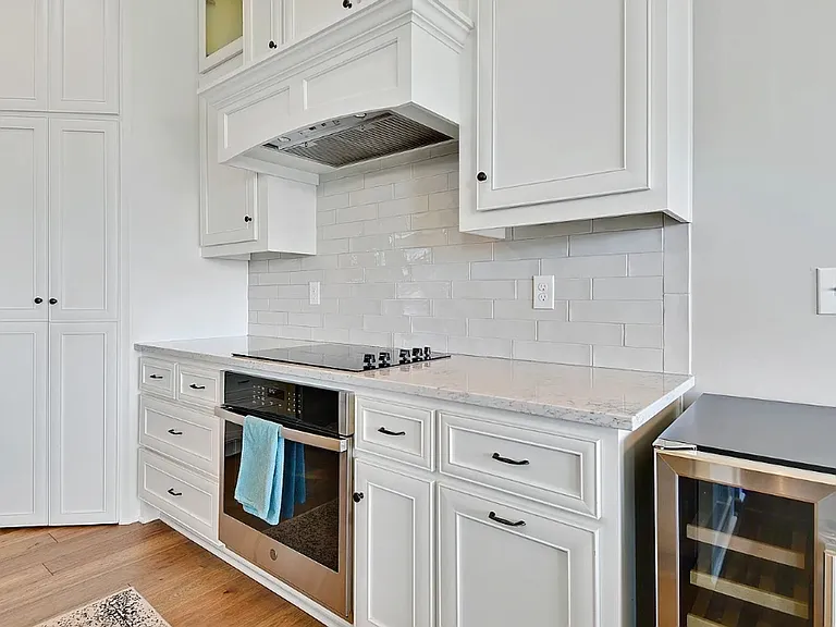 8003 W 166th Ter — Photo 7