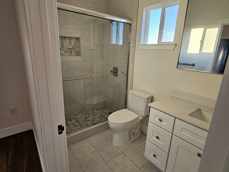 Bathroom shower