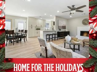 8577 Atlas View Dr, Santee, CA 92071