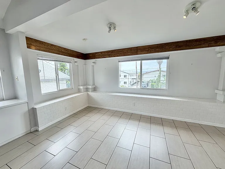 626 Benton Way — Photo 8