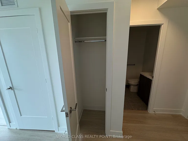 25 Cordova Ave #1409 — Photo 16