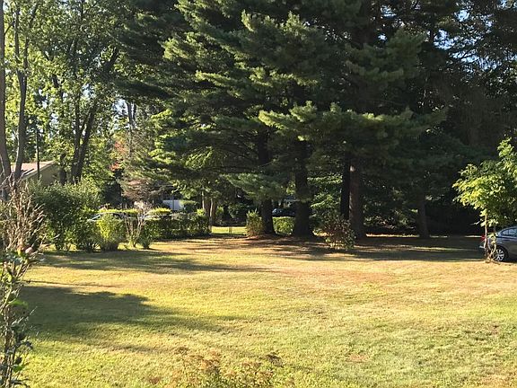 2nd image of 9711 Greenwood Ave