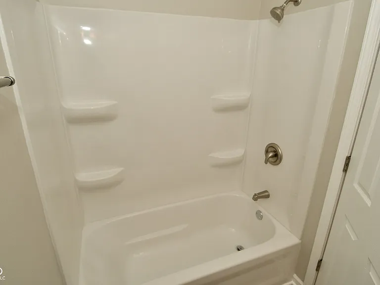 1431 Sanner Dr — Photo 40