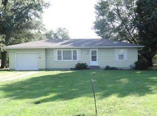 3639 Front St, Grantville, KS 66429