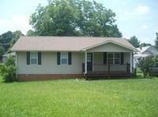1710 Roswell St, Reidsville, NC 27320