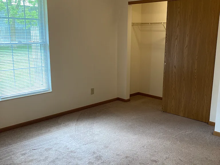 1616 Brook Park Dr — Photo 13