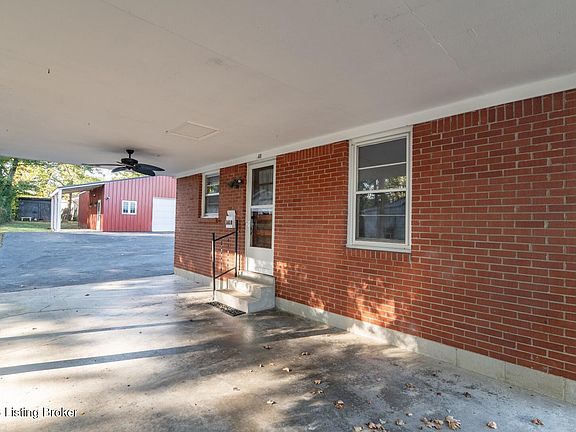5th image of 360 W Maple Ave