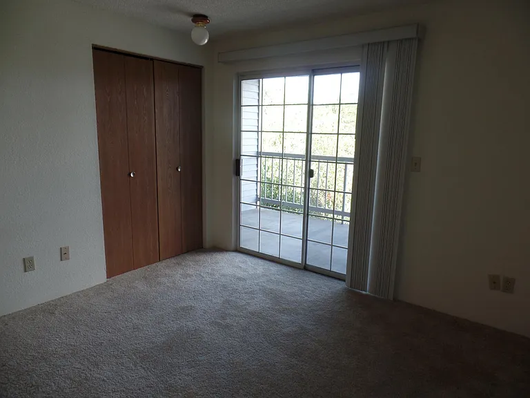 609 S 222nd St #206 — Photo 9