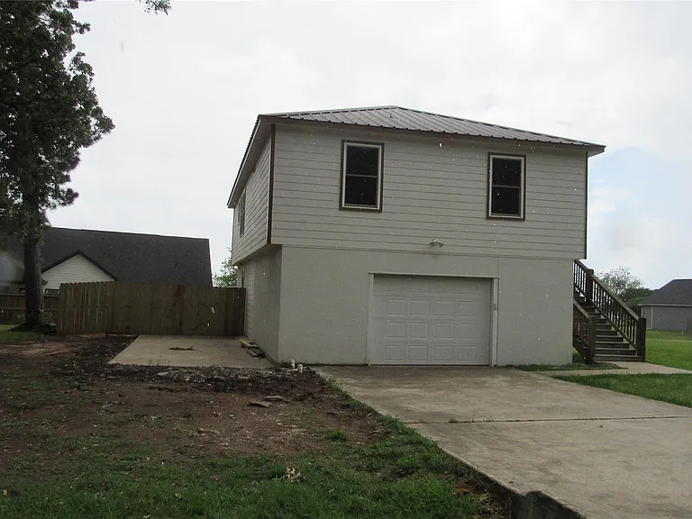 365 Deep Woods Ln — Photo 2
