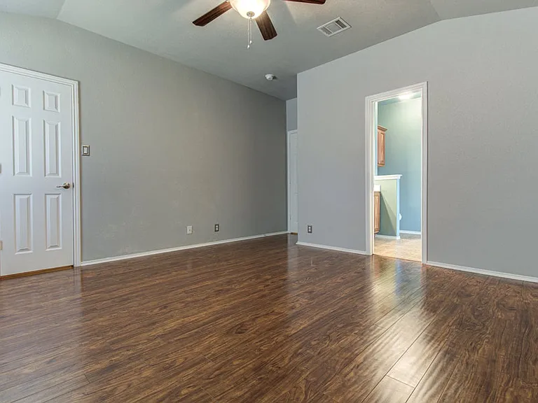 307 Riverine Way — Photo 14