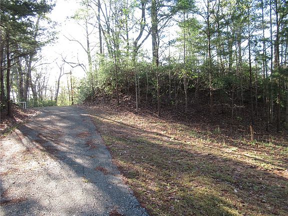 5th image of 139 Whispering Falls Dr