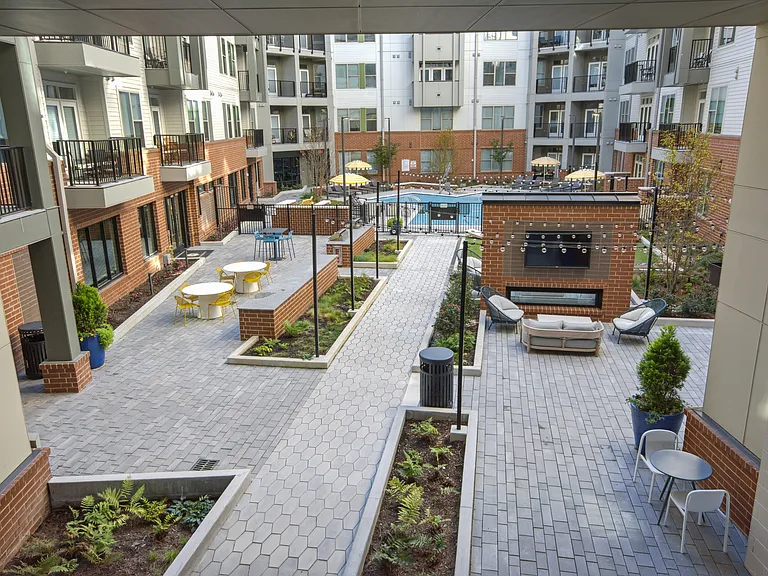 Link Apartments Calyx — Photo 23