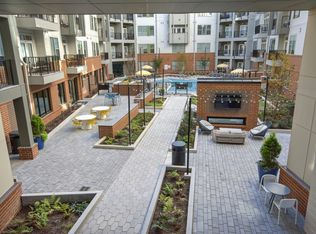 Link Apartments Calyx, Chapel Hill, NC 27517