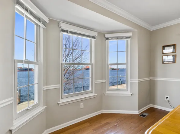 21 Maritime Way, Bayonne, NJ 07002