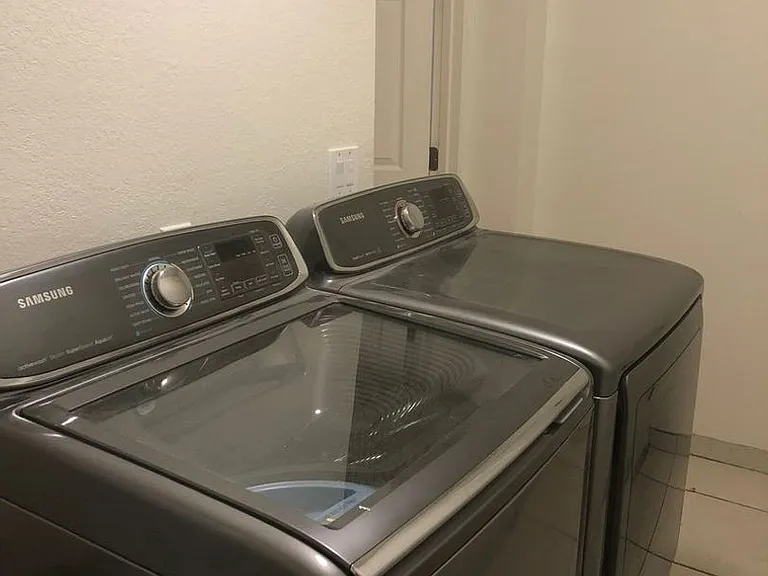 2530 E Forgeus Pl — Photo 16