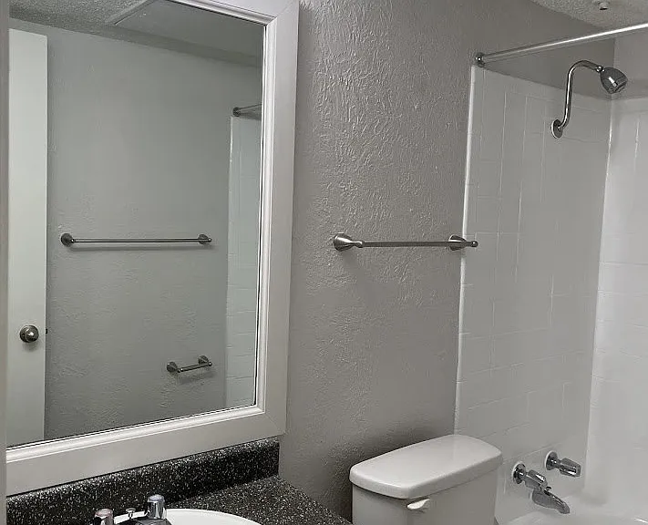 Juniper Springs Apartments — Photo 152