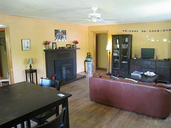 5th image of 1113 E 3rd Ave