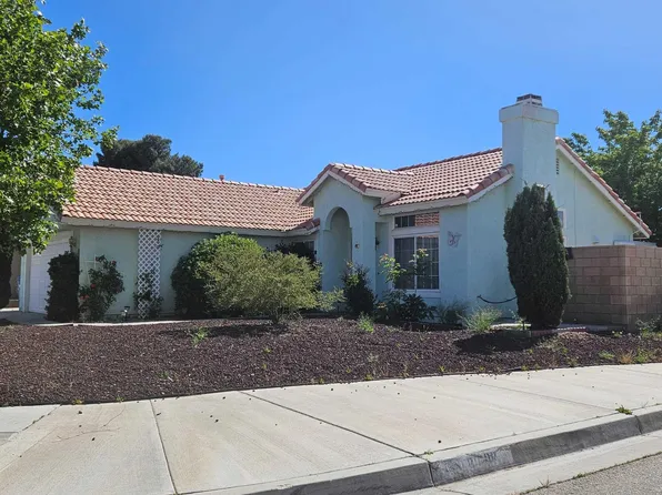 36833 57th St E, Palmdale, CA 93552
