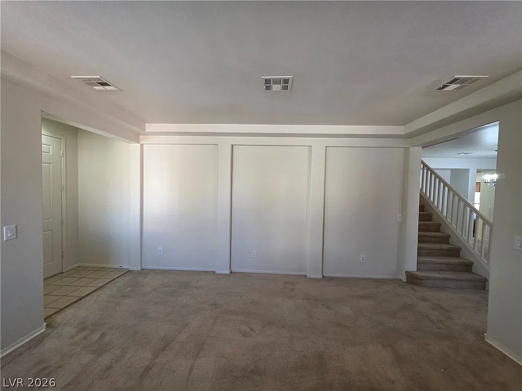 3 bed, 2.5 bath, 2658 sqft, $2,359 — Photo 3